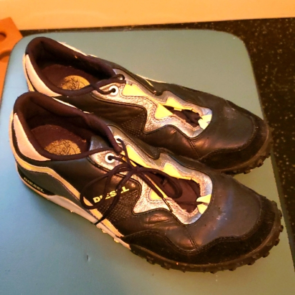 Diesel casual shoes.